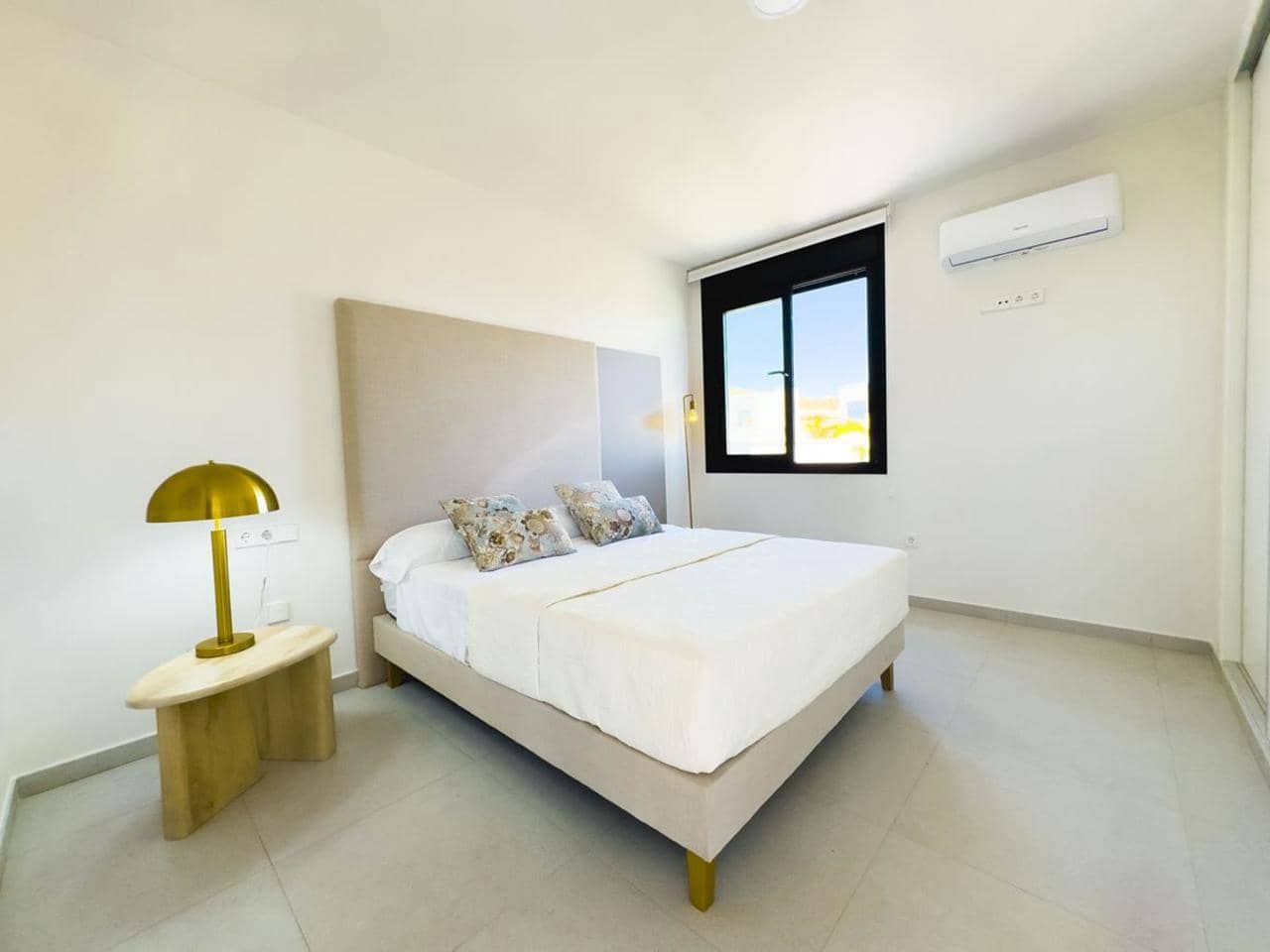 3 slaapkamer Huis te koop in Banos y Mendigo met zwembad garage - € 329.000 (Ref: 9503643)