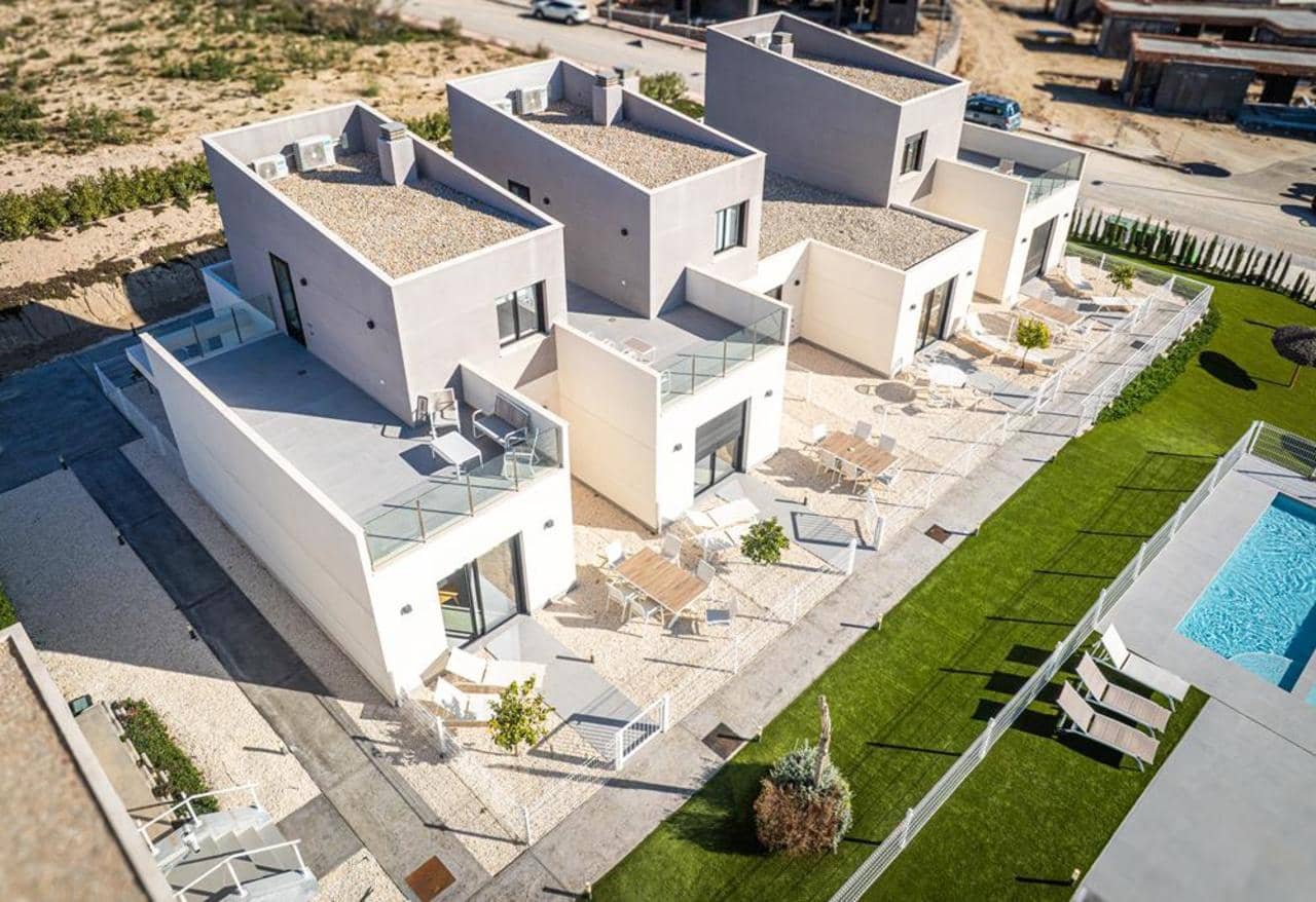 3 slaapkamer Huis te koop in Banos y Mendigo met zwembad garage - € 329.000 (Ref: 9503643)