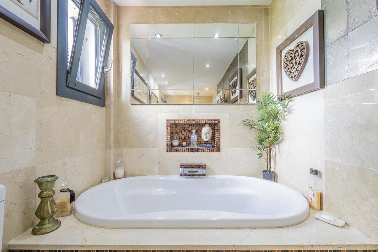 5 slaapkamer Villa te koop in Banos y Mendigo met zwembad garage - € 995.000 (Ref: 9562192)