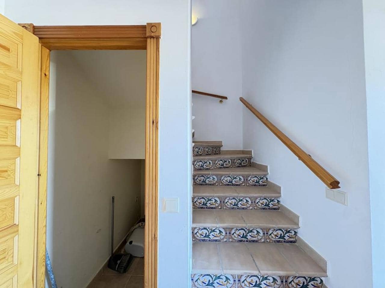 2 soveværelse Villa til leje i Banos y Mendigo med swimmingpool - € 750 (Ref: 9566830)