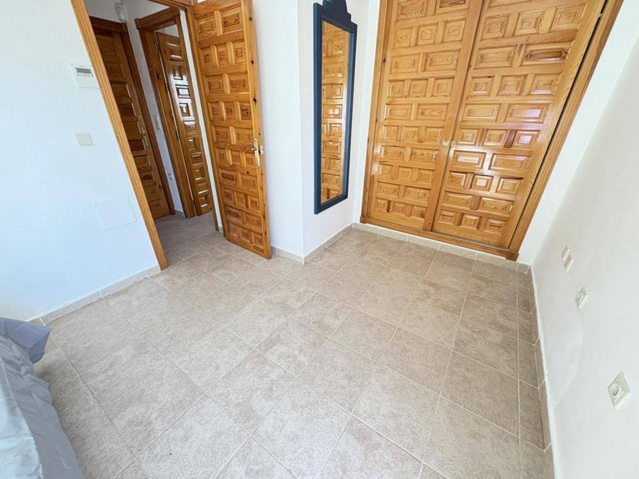 2 soveværelse Villa til leje i Banos y Mendigo med swimmingpool - € 750 (Ref: 9566830)