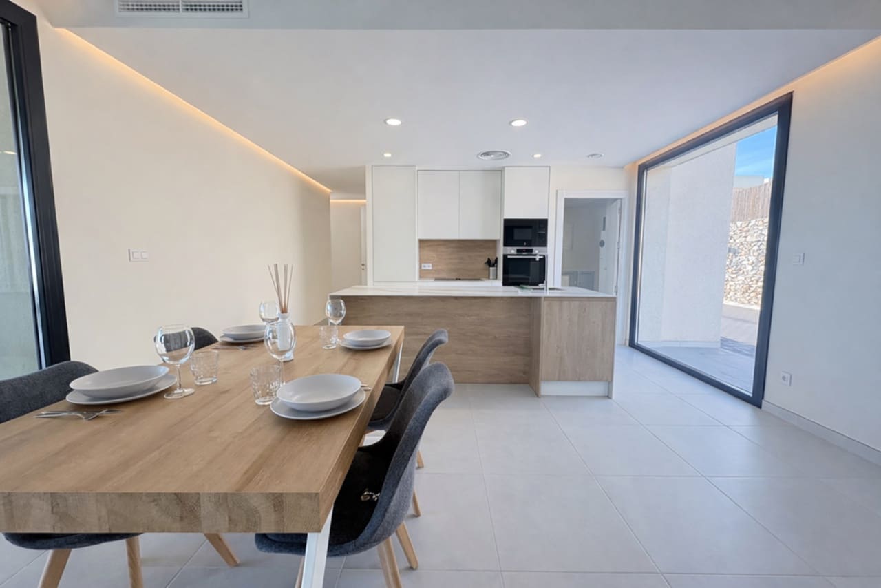 2 bedroom Villa for sale in Banos y Mendigo with pool garage - € 497,000 (Ref: 9606837)