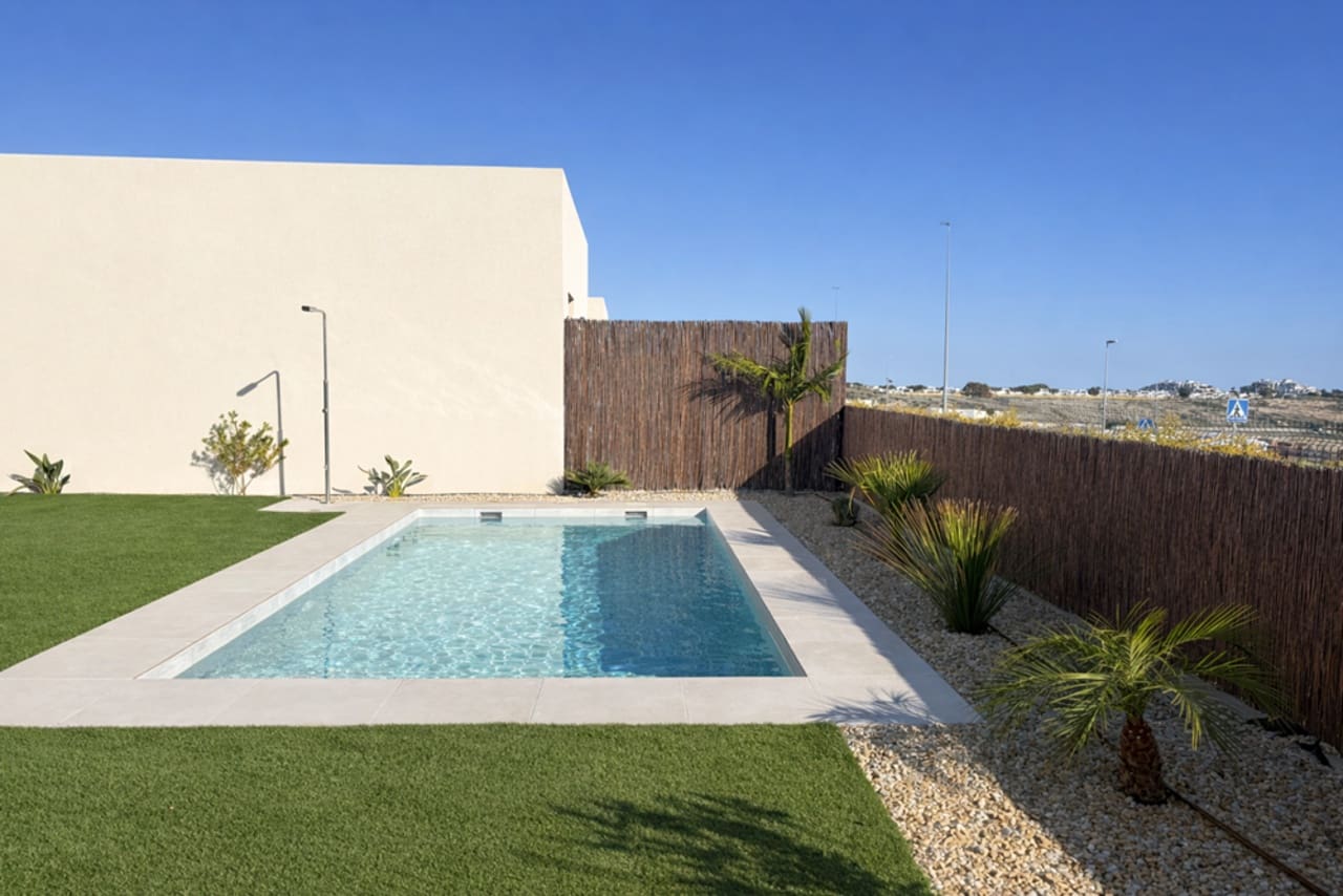 2 bedroom Villa for sale in Banos y Mendigo with pool garage - € 497,000 (Ref: 9607058)