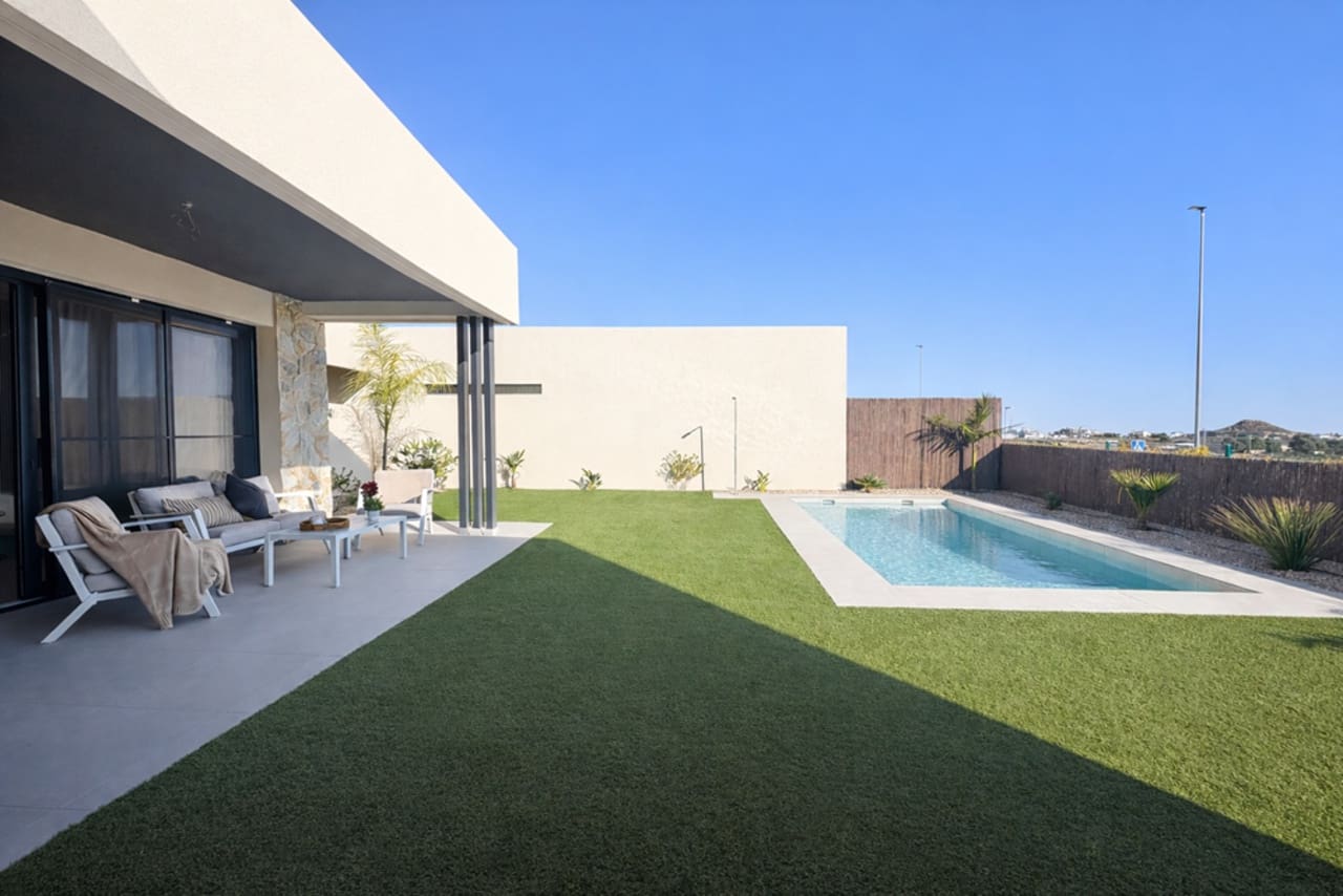 2 bedroom Villa for sale in Banos y Mendigo with pool garage - € 497,000 (Ref: 9607058)