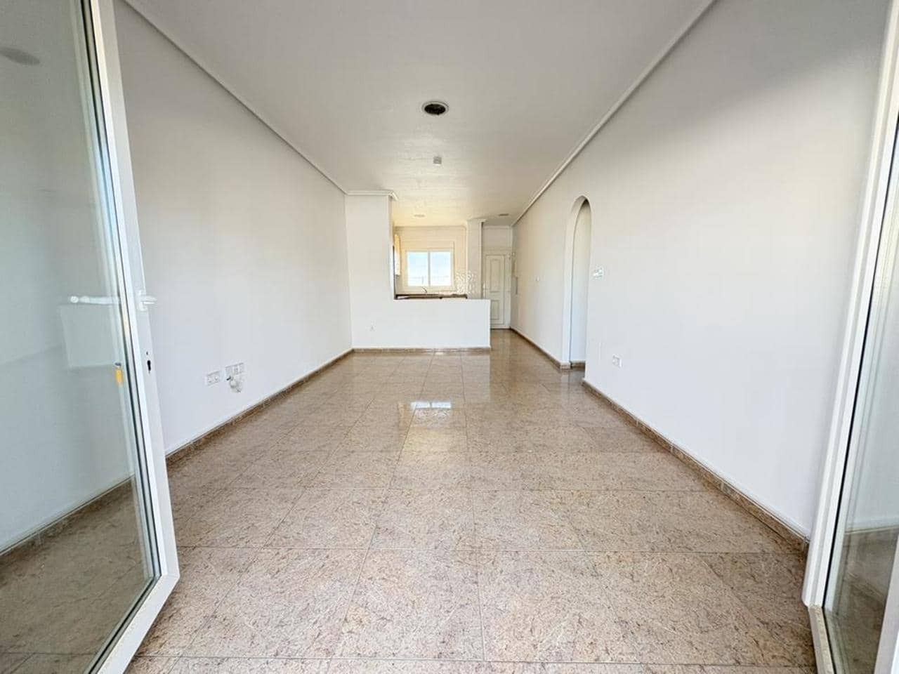 2 soveværelse Lejlighed til salg i Gea y Truyols med swimmingpool - € 80.000 (Ref: 9610695)