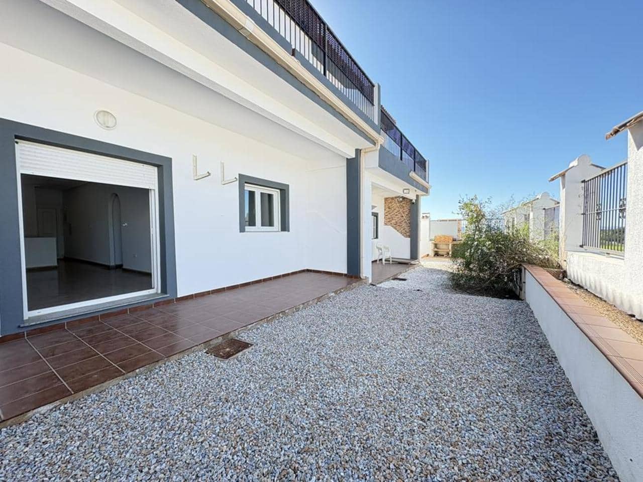 2 soveværelse Lejlighed til salg i Gea y Truyols med swimmingpool - € 80.000 (Ref: 9610695)