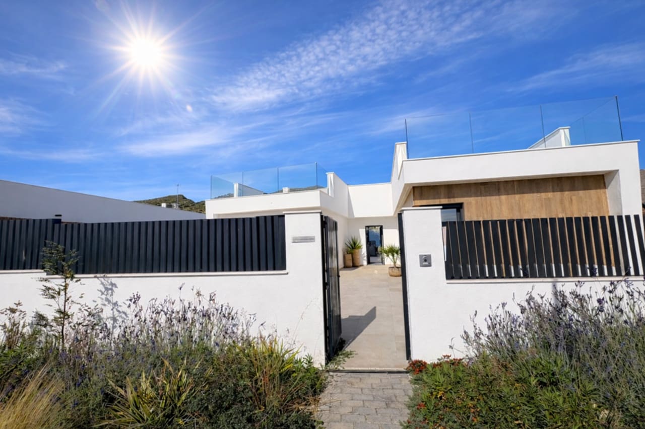 3 sypialnia Willa na sprzedaż w Banos y Mendigo z basenem - 389 900 € (Ref: 9627967)