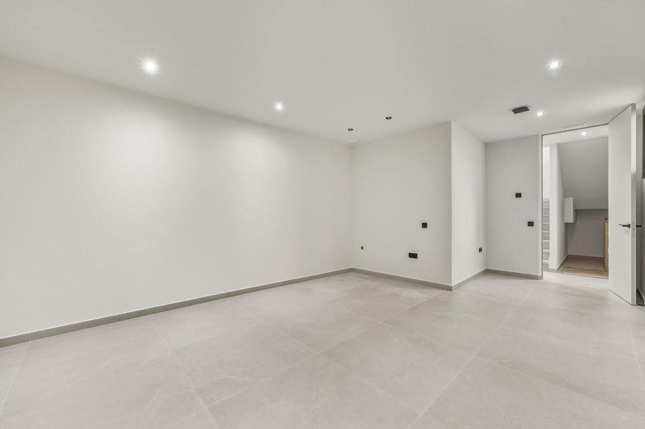 4 Zimmer Villa zu verkaufen in Polop mit Pool - 970.000 € (Ref: 9639315)