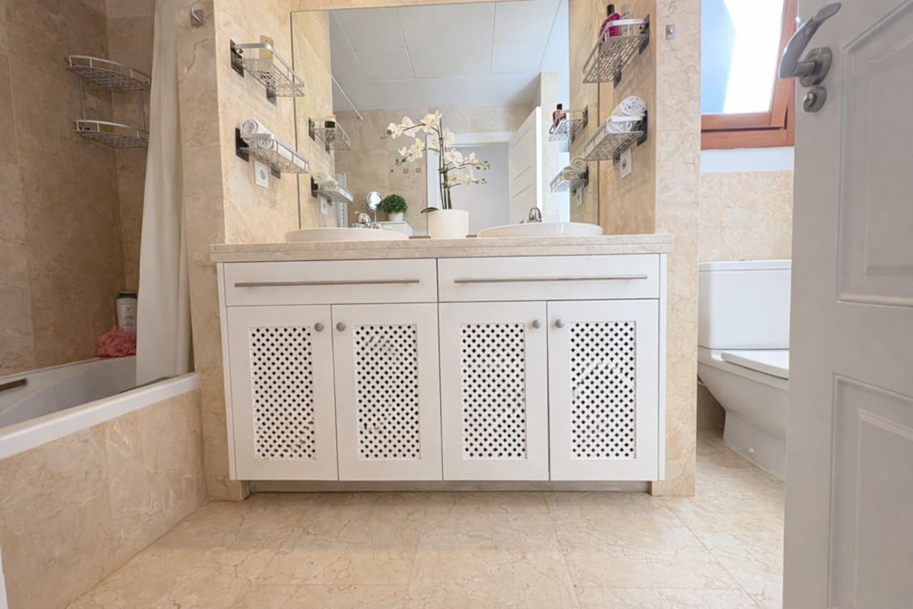 3 quarto Moradia para venda em Banos y Mendigo com piscina - 450 000 € (Ref: 9639655)