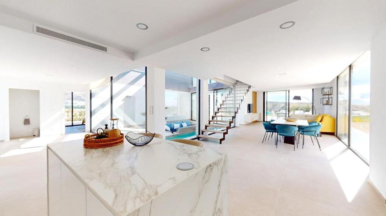 4 makuuhuone Huvila myytävänä paikassa Banos y Mendigo mukana uima-altaan - 1 190 000 € (Ref: 9676265)