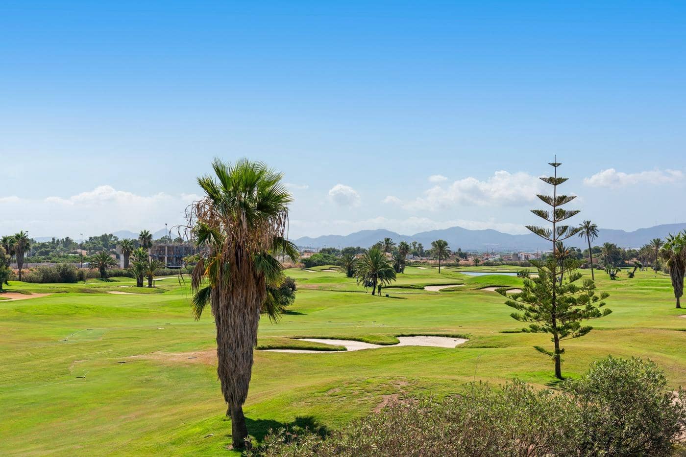 3 slaapkamer Villa te koop in Los Alcazares met zwembad - € 599.000 (Ref: 9772249)