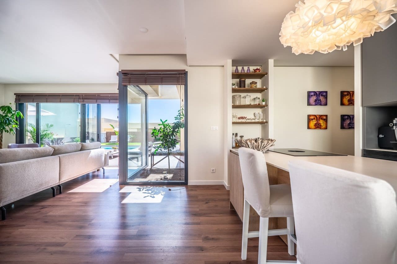 2 bedroom Villa for sale in Algezares with pool garage - € 489,000 (Ref: 9772390)