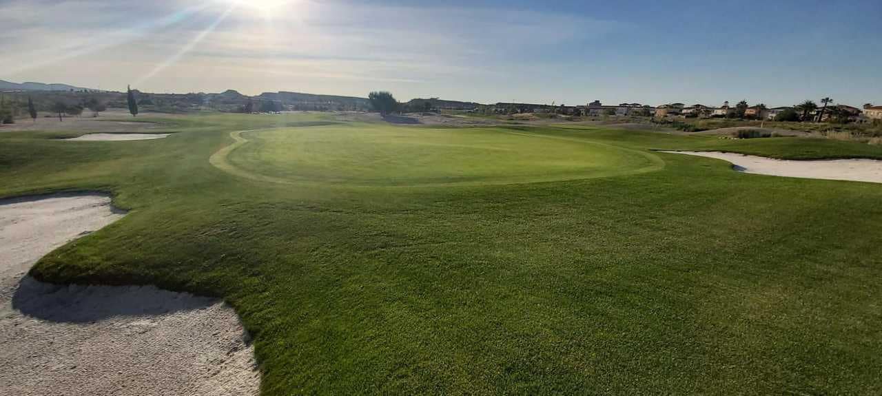 2 bedroom Villa for sale in Algezares with pool garage - € 489,000 (Ref: 9772390)