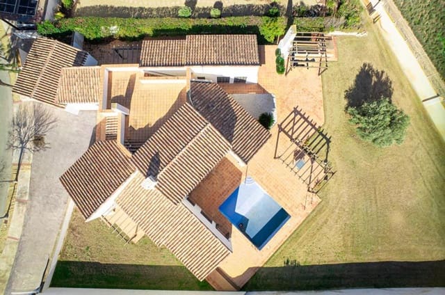 5 quarto Moradia para venda em El Valle Golf Resort, Múrcia cidade com piscina garagem - 750 000 € (Ref: 9772405)