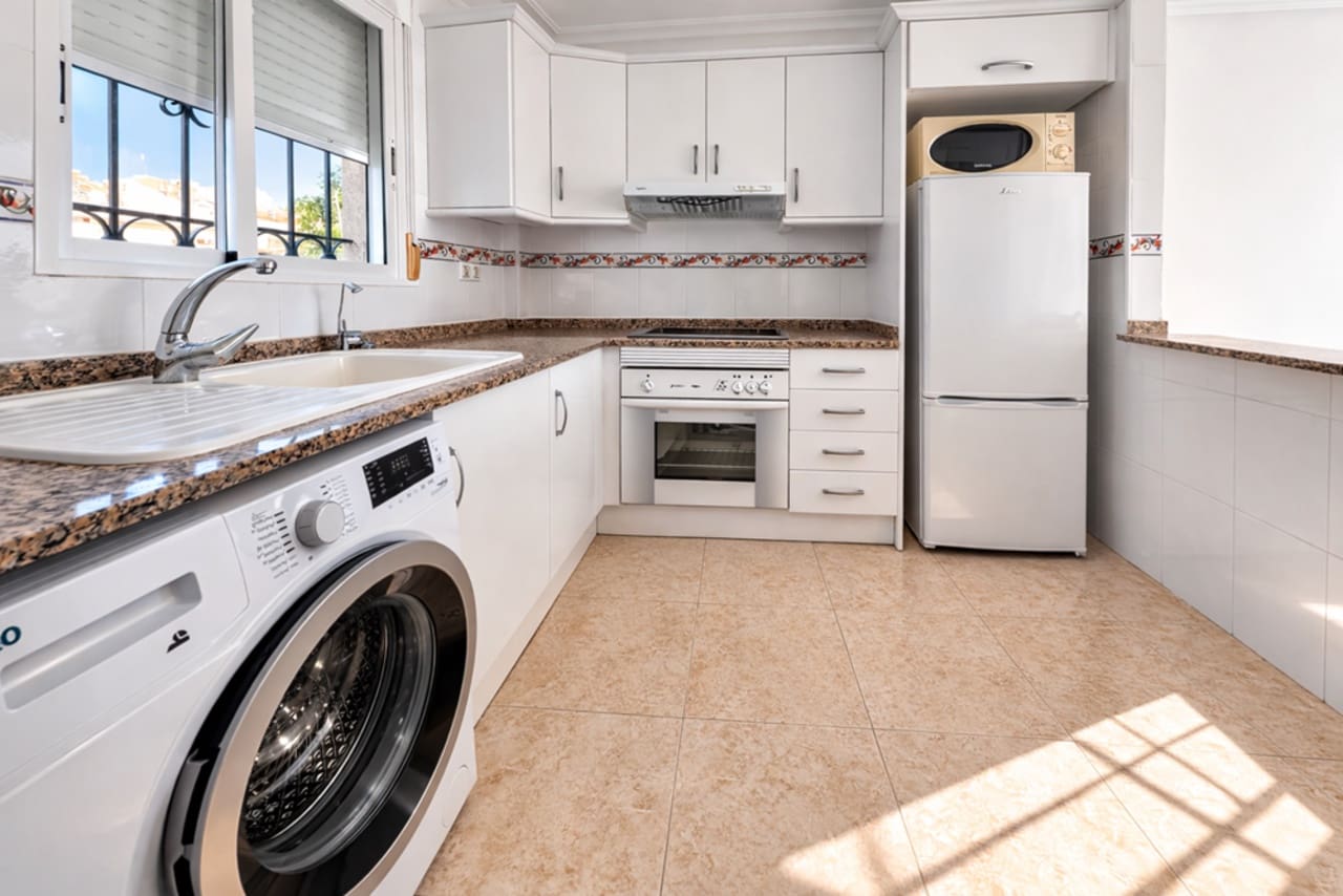 2 bedroom Townhouse for sale in Sucina with garage - € 144,800 (Ref: 9777614)