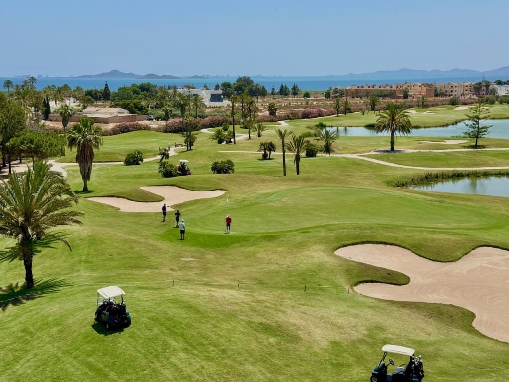 1 Zimmer Apartment zu verkaufen in Los Alcazares mit Pool Garage - 127.500 € (Ref: 9789404)