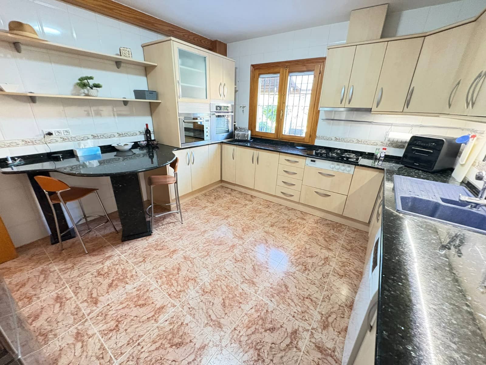 4 slaapkamer Villa te koop in Perin met zwembad garage - € 495.000 (Ref: 9816670)