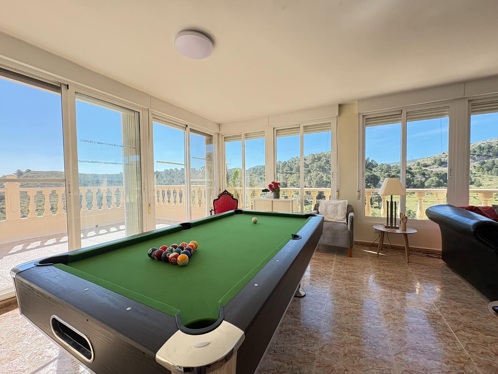 4 Zimmer Villa zu verkaufen in Perin mit Pool Garage - 495.000 € (Ref: 9818460)