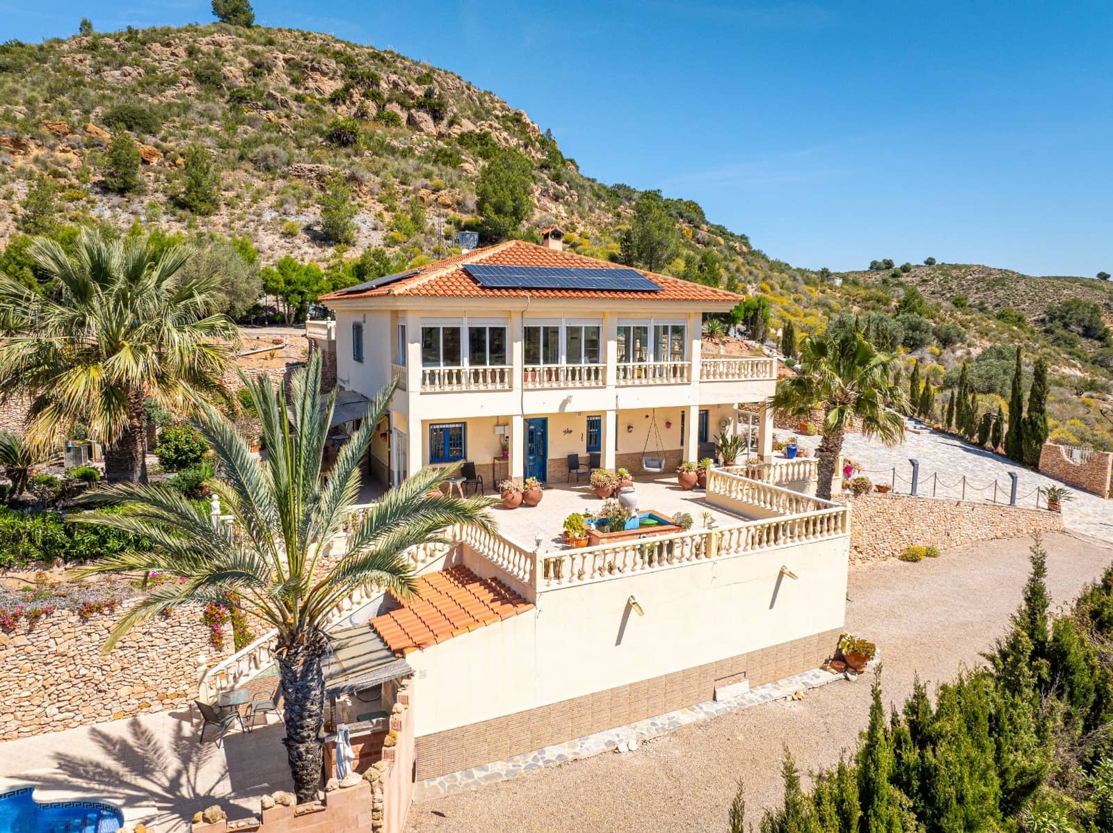 4 Zimmer Villa zu verkaufen in Perin mit Pool Garage - 495.000 € (Ref: 9818460)