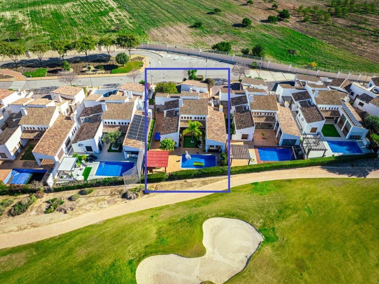 3 soverom Villa til salgs i El Valle Golf Resort med svømmebasseng garasje - € 750 000 (Ref: 9819162)