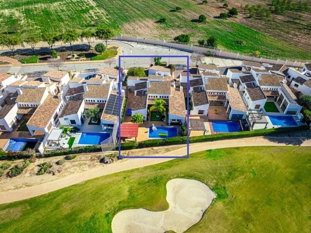 3 soveværelse Villa til salg i El Valle Golf Resort, Murcia by med swimmingpool garage - € 750.000 (Ref: 9819162)