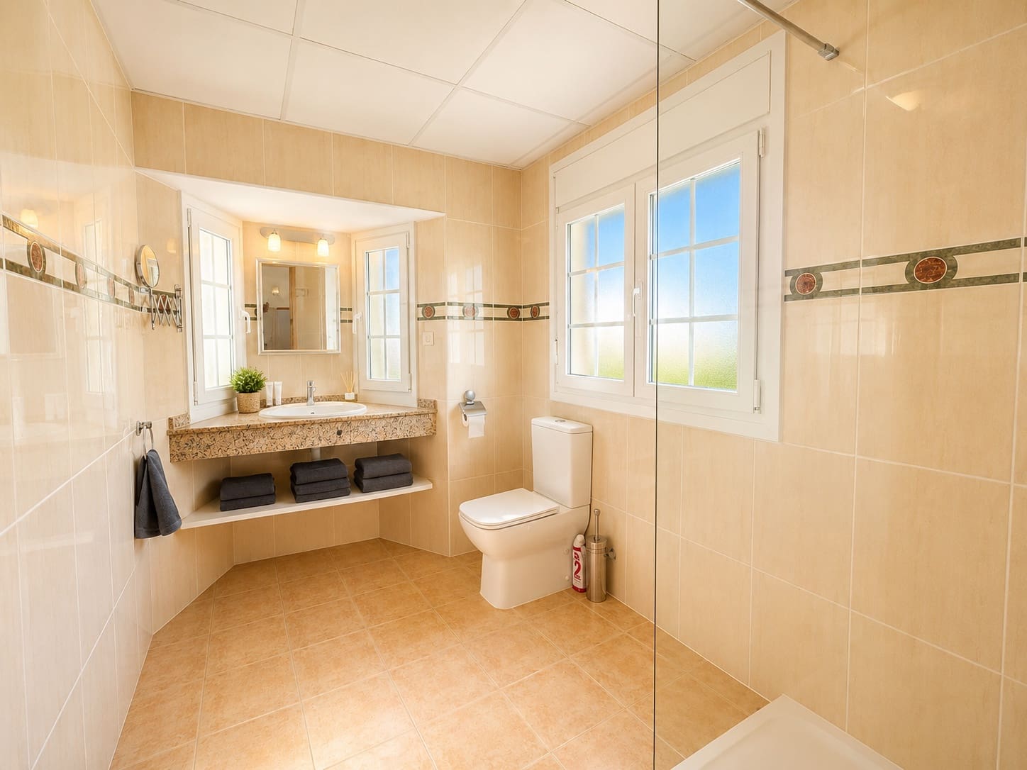 3 soveværelse Villa til salg i Banos y Mendigo med swimmingpool - € 330.000 (Ref: 9830273)
