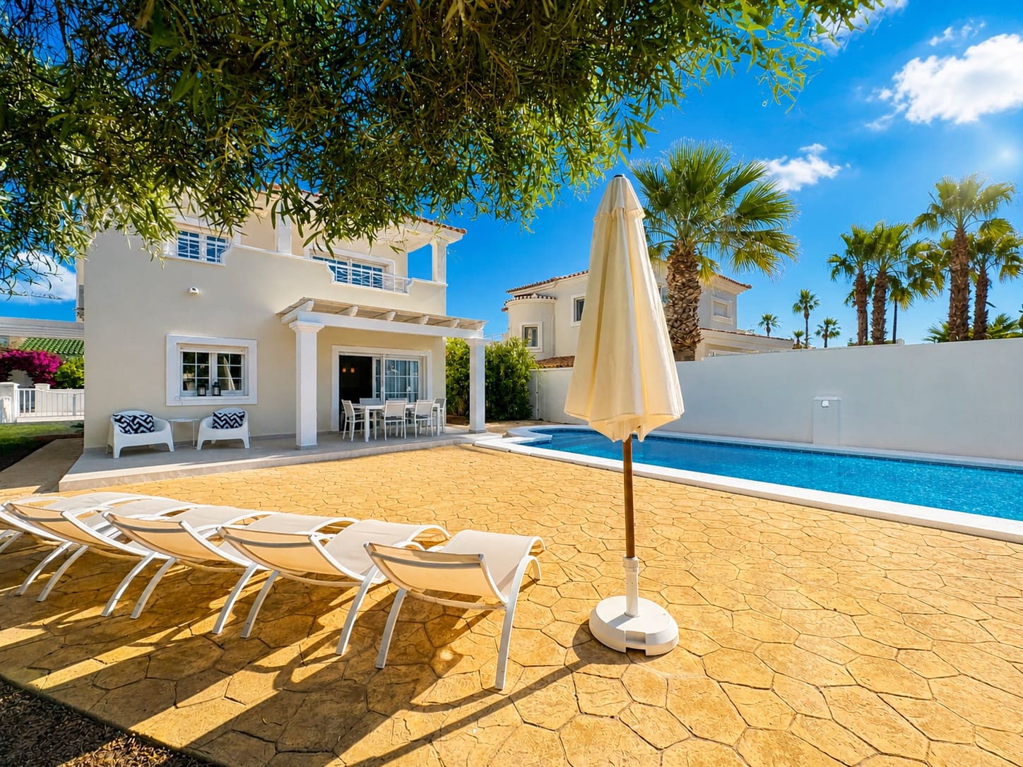 3 soveværelse Villa til salg i Banos y Mendigo med swimmingpool - € 330.000 (Ref: 9830273)