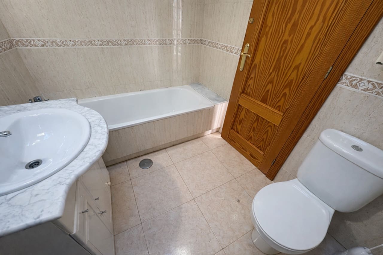 2 bedroom Townhouse for sale in Sucina with garage - € 144,800 (Ref: 9841396)