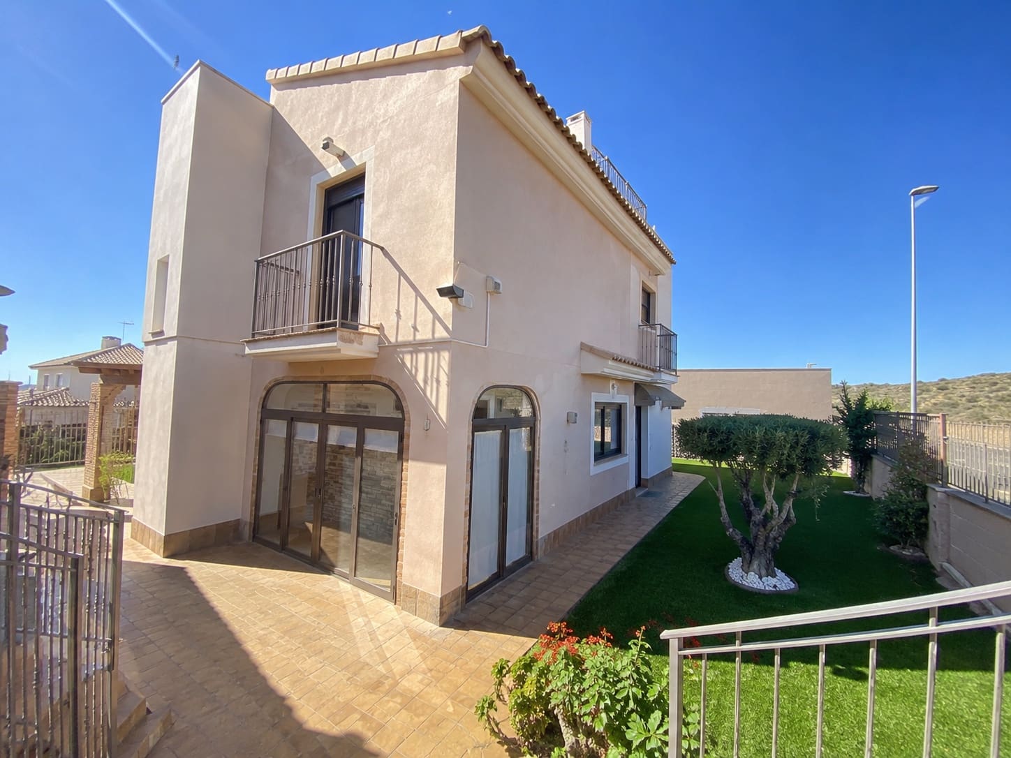 3 slaapkamer Villa te koop in Banos y Mendigo met zwembad garage - € 425.000 (Ref: 9872688)