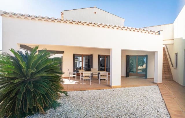 5 makuuhuone Huvila myytävänä paikassa El Valle Golf Resort, Murcia kaupunki mukana uima-altaan 
autotalli - 750 000 € (Ref: 9887863)