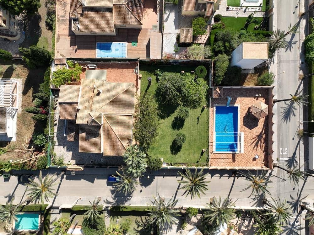 8 soverom Villa til salgs i Cabo Roig med svømmebasseng garasje - € 1 490 000 (Ref: 9887864)