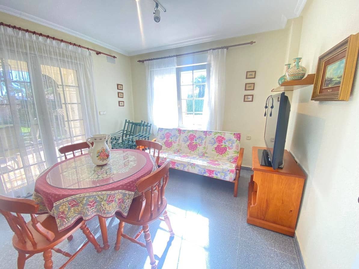 8 soverom Villa til salgs i Cabo Roig med svømmebasseng garasje - € 1 490 000 (Ref: 9887864)