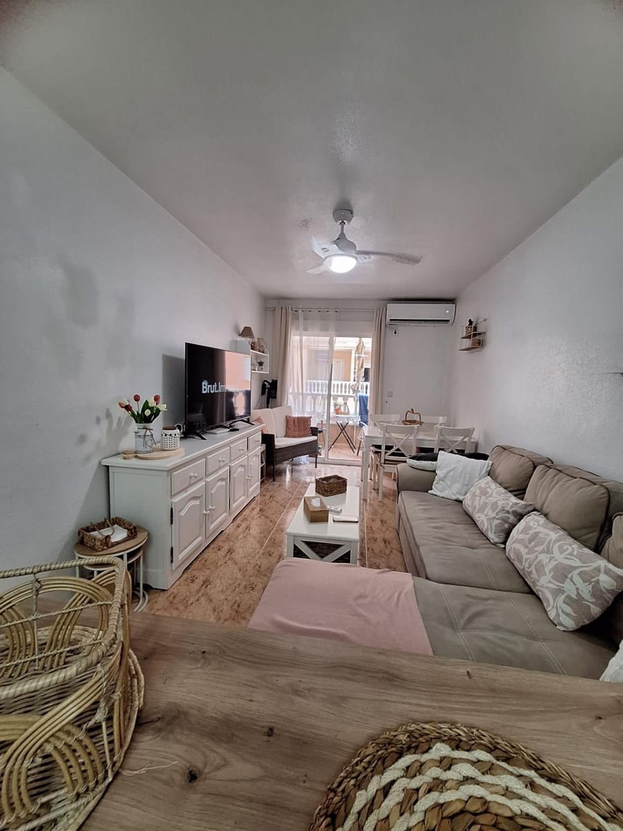 2 sovrum Lägenhet till salu i Torrevieja - 148 900 € (Ref: 10004214)