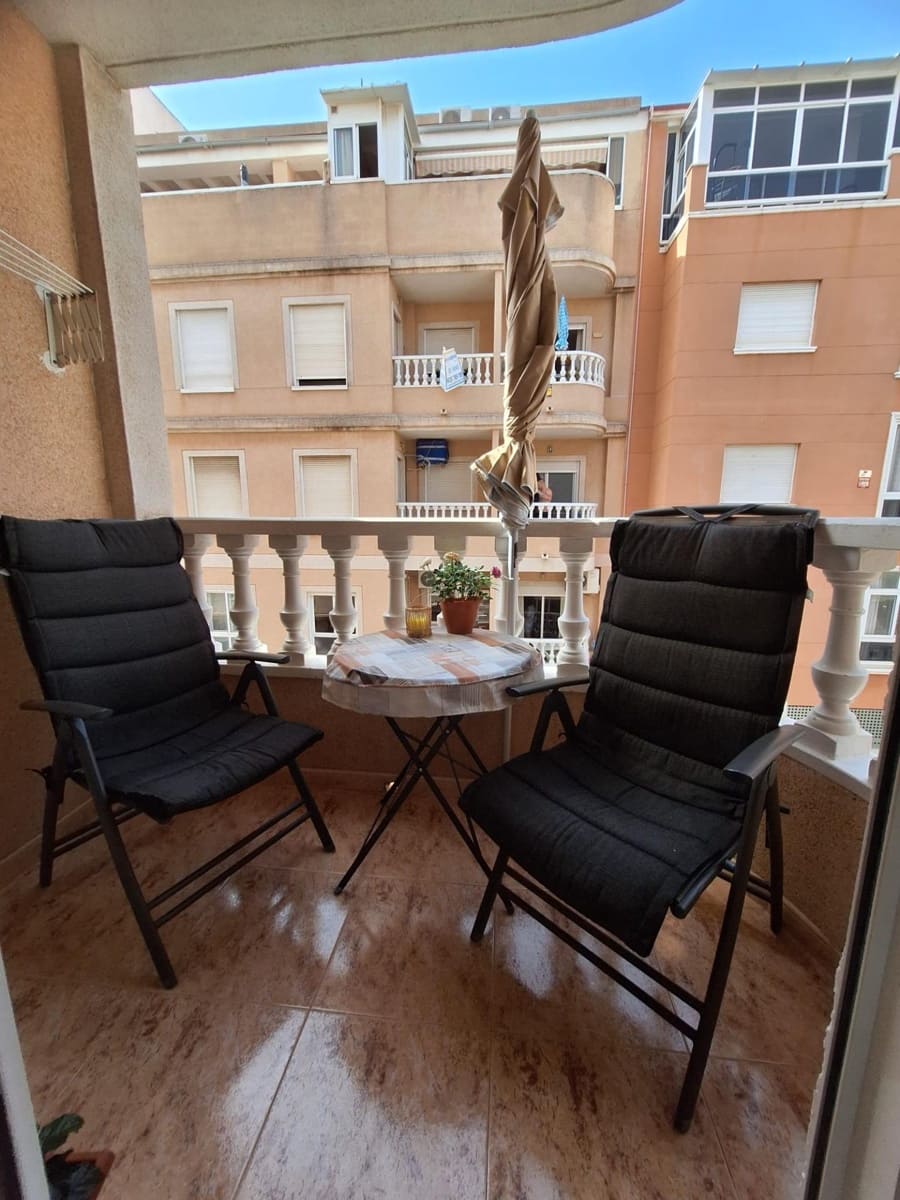2 sovrum Lägenhet till salu i Torrevieja - 148 900 € (Ref: 10004214)