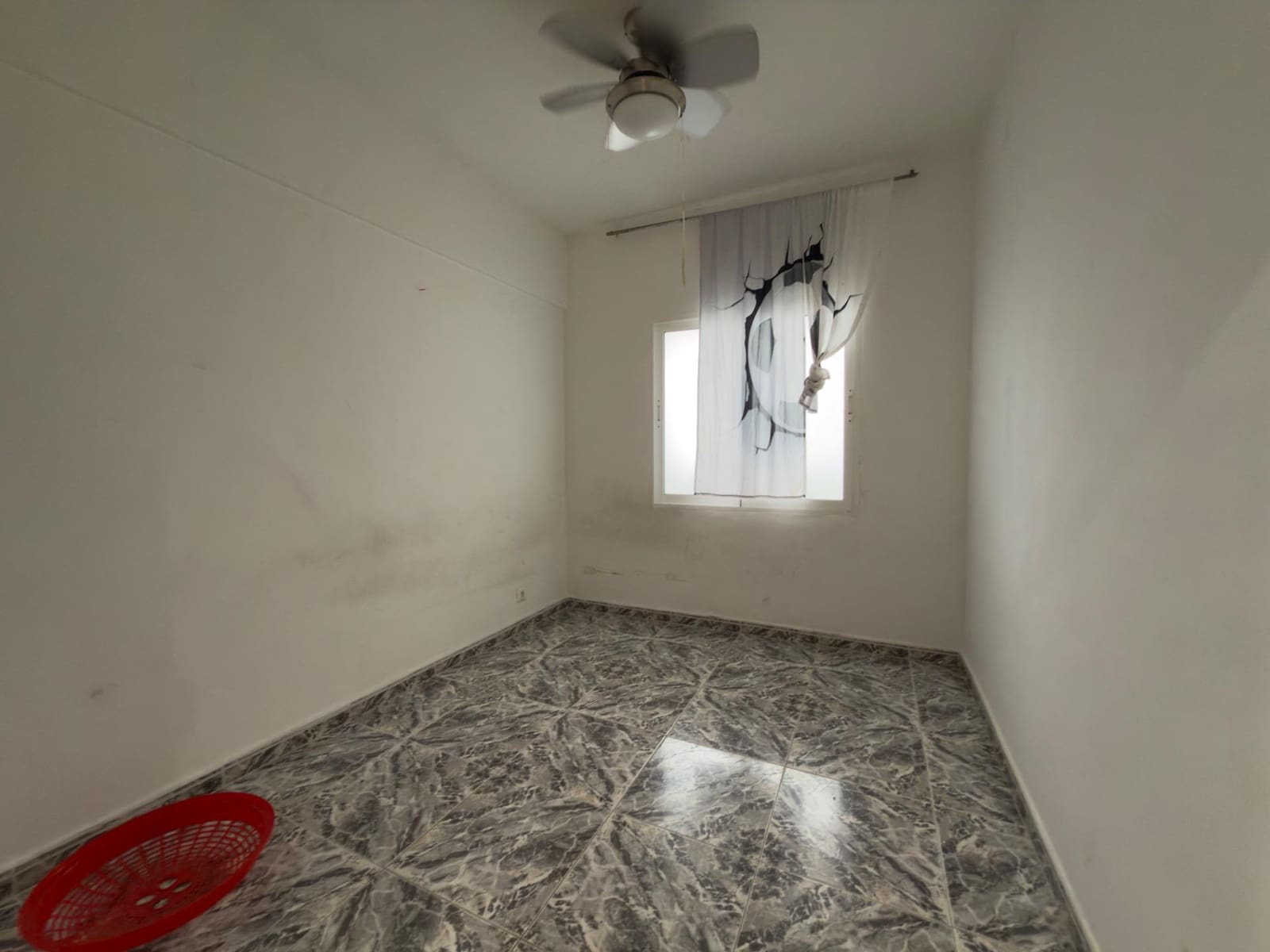 4 soverom Leilighet til salgs i Alicante by - € 179 000 (Ref: 10004215)