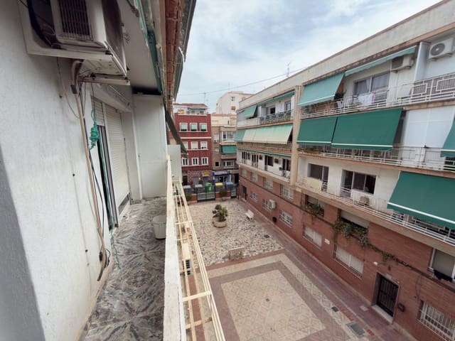 4 sovrum Lägenhet till salu i Alicante stad - 179 000 € (Ref: 10004215)