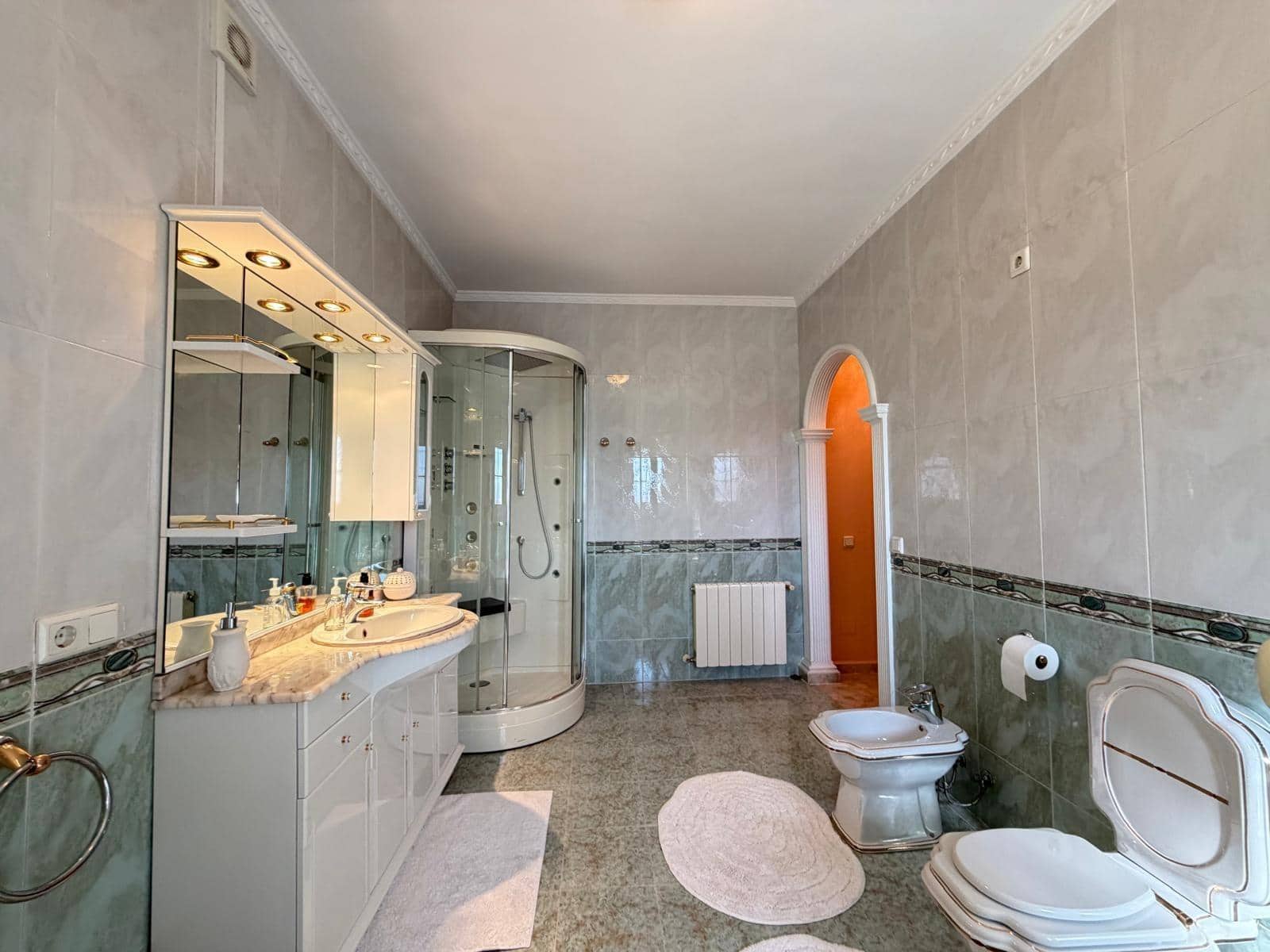 6 sovrum Villa till salu i Ciudad Quesada med pool garage - 880 000 € (Ref: 10004217)