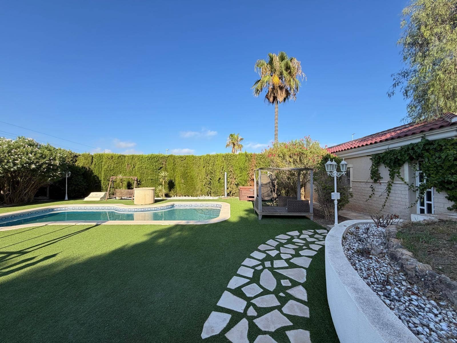 6 sovrum Villa till salu i Ciudad Quesada med pool garage - 880 000 € (Ref: 10004217)