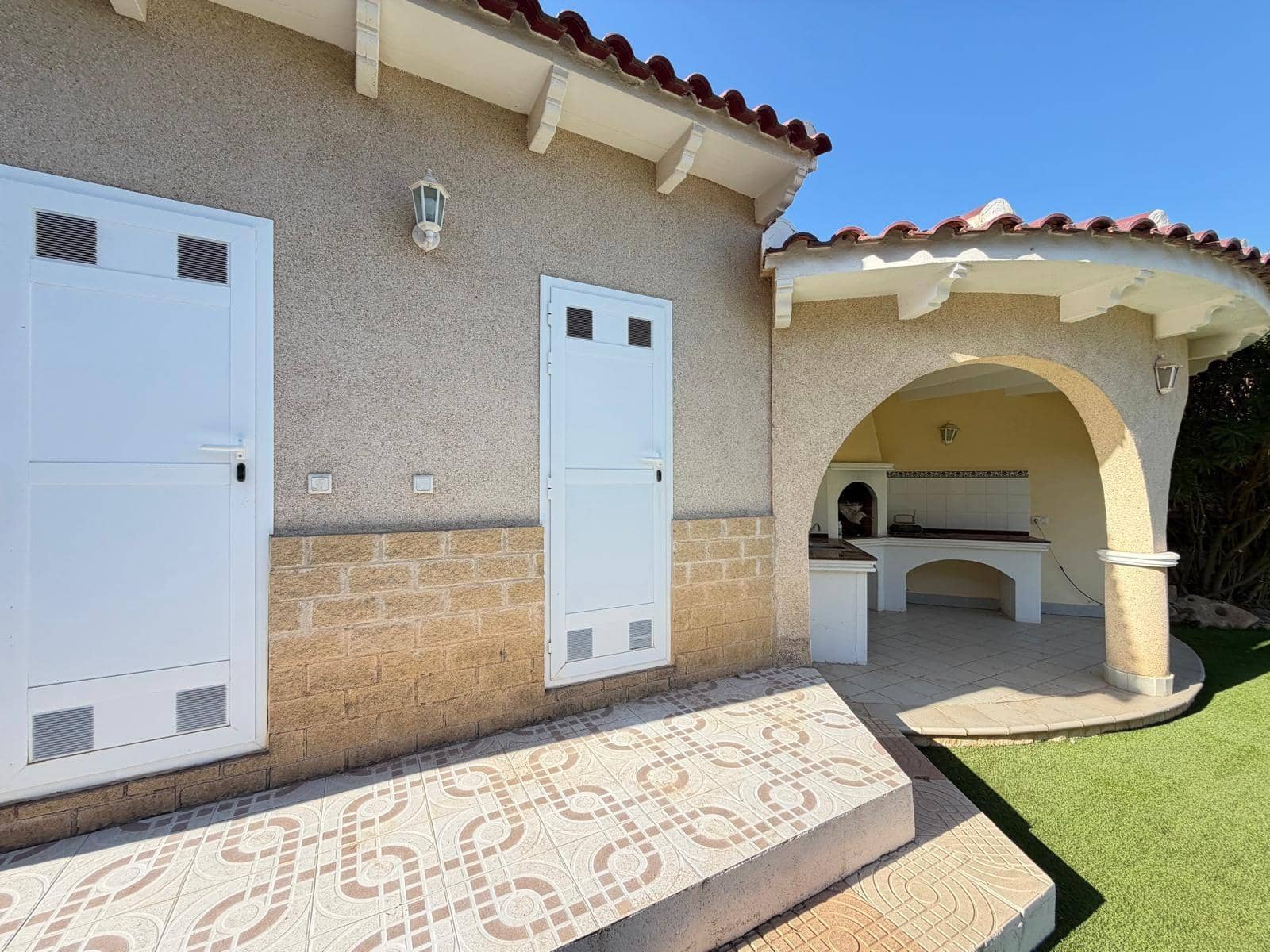 6 sovrum Villa till salu i Ciudad Quesada med pool garage - 880 000 € (Ref: 10004217)