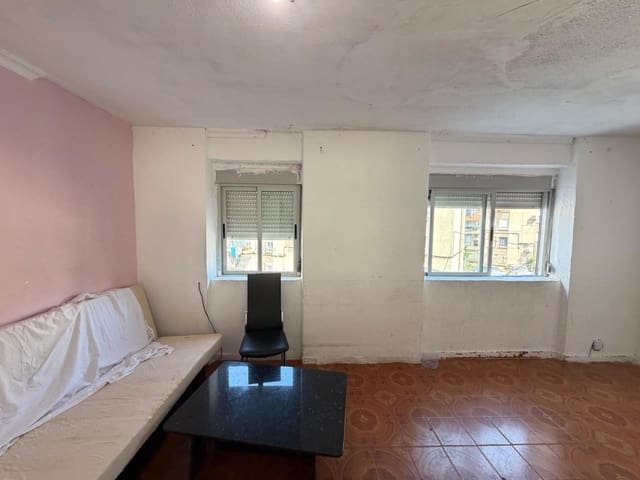 Apartamento de 3 habitaciones en Juan XXIII, Alicante / Alacant ciudad en venta - 60.000 € (Ref: 10004218)