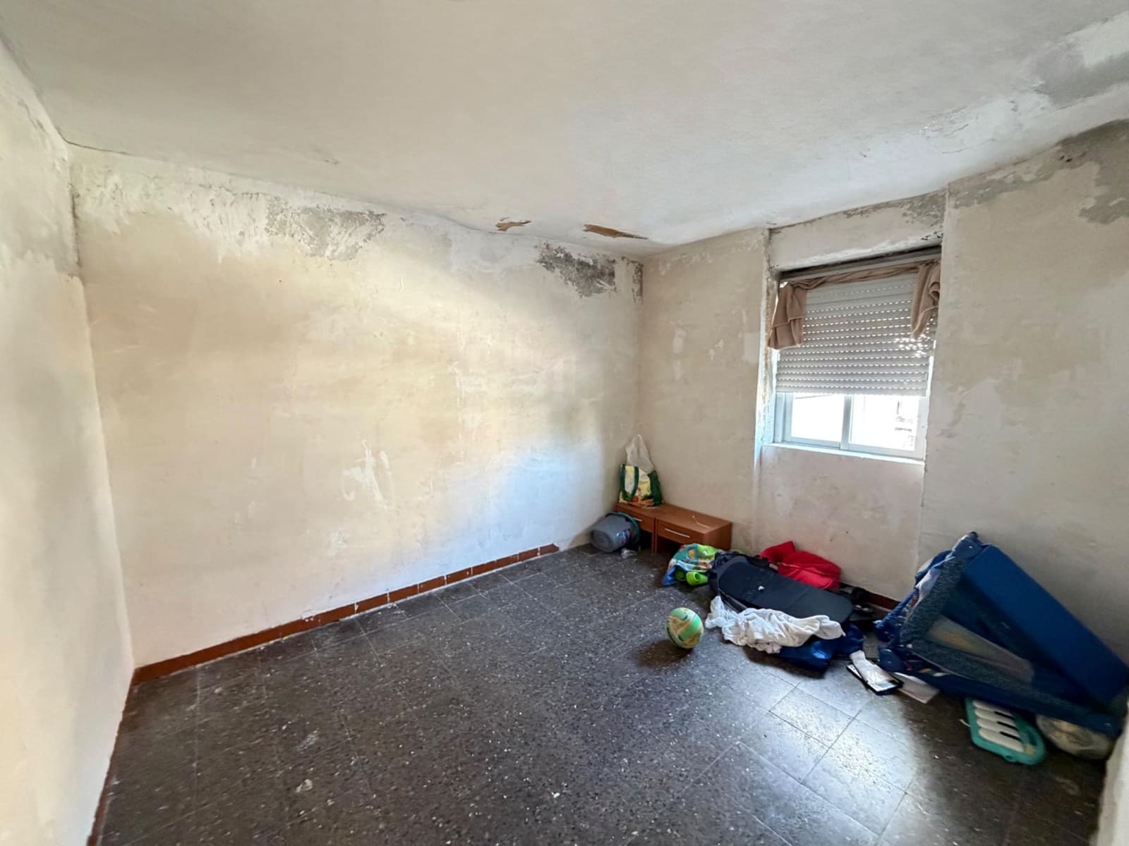 Apartamento de 3 habitaciones en Alicante / Alacant ciudad en venta - 60.000 € (Ref: 10004218)