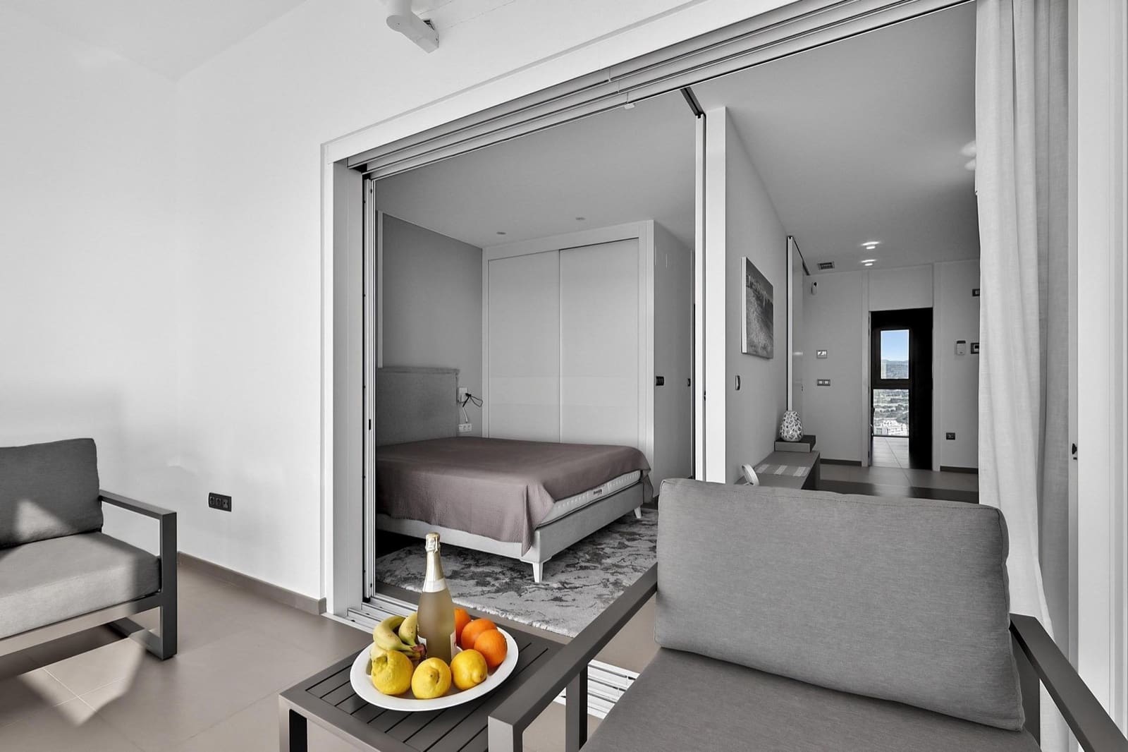 2 bedroom Apartment for sale in Benidorm with pool garage - € 680,000 (Ref: 10004221)