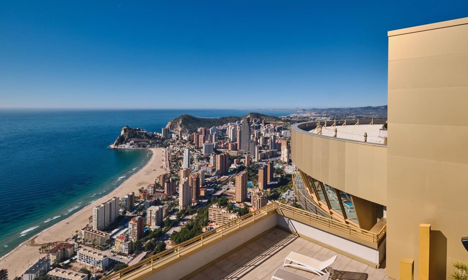 2 bedroom Apartment for sale in Benidorm with pool garage - € 680,000 (Ref: 10004221)