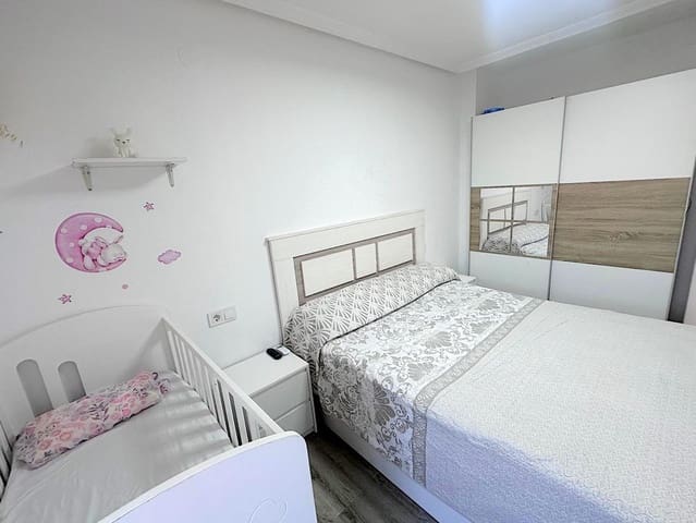 3 soveværelse Rækkehus til salg i Guardamar del Segura med swimmingpool - € 186.000 (Ref: 10009129)