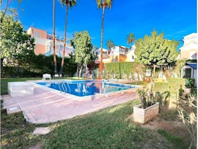 3 soveværelse Rækkehus til salg i Guardamar del Segura med swimmingpool - € 186.000 (Ref: 10009129)