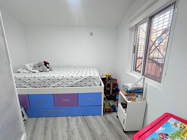 3 soveværelse Rækkehus til salg i Guardamar del Segura med swimmingpool - € 186.000 (Ref: 10009129)