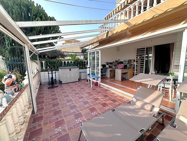 3 soveværelse Rækkehus til salg i Guardamar del Segura med swimmingpool - € 186.000 (Ref: 10009129)
