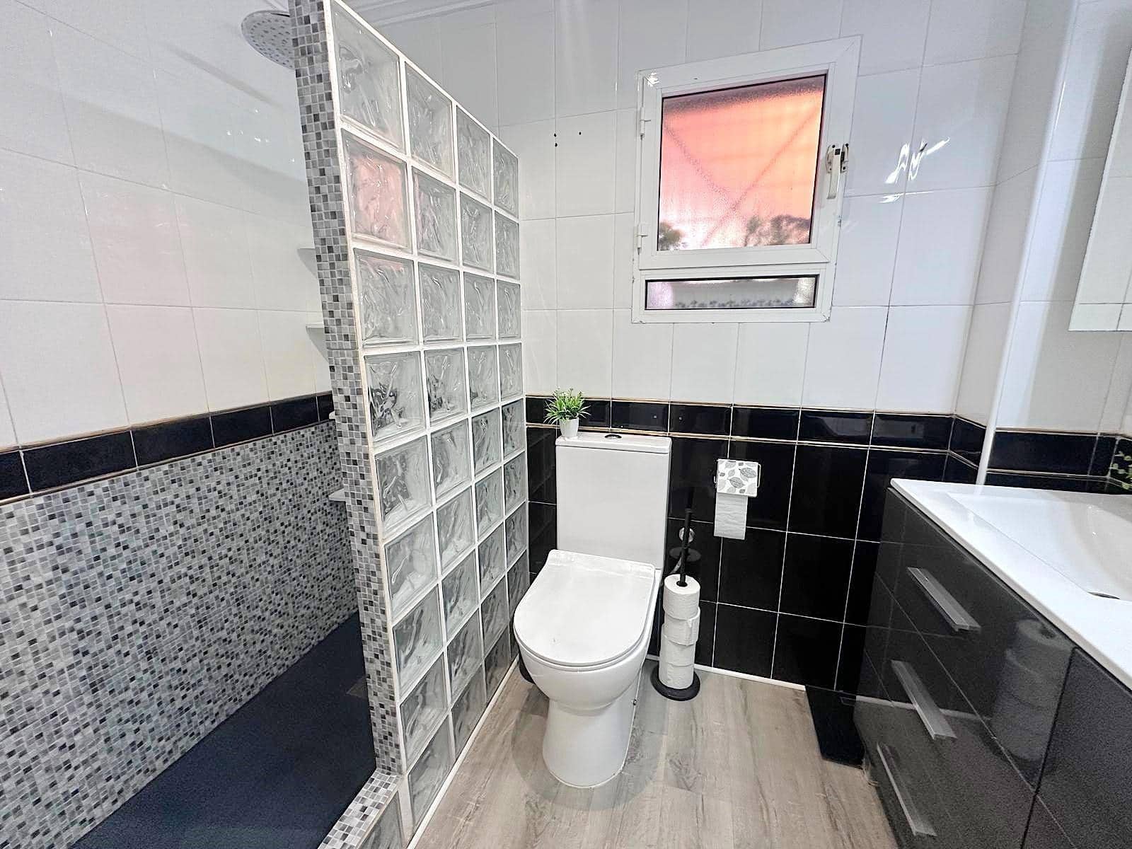 3 soveværelse Rækkehus til salg i Guardamar del Segura med swimmingpool - € 186.000 (Ref: 10009129)