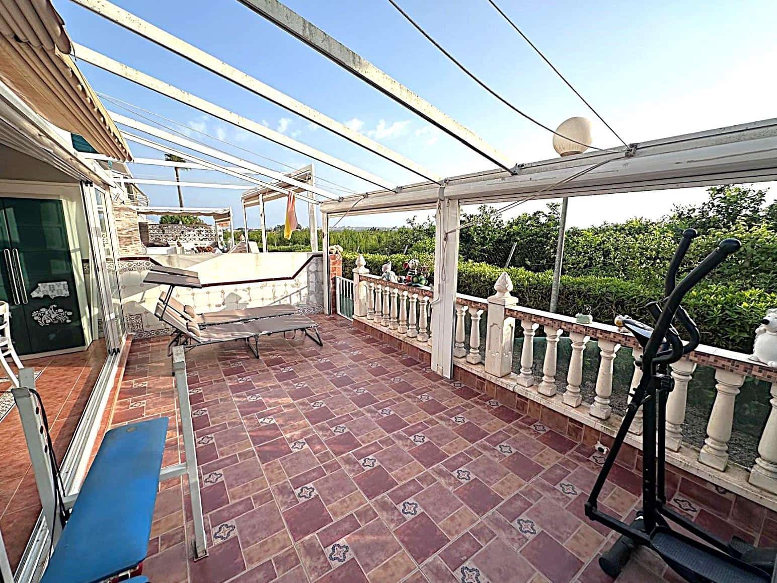 3 soveværelse Rækkehus til salg i Guardamar del Segura med swimmingpool - € 186.000 (Ref: 10009129)