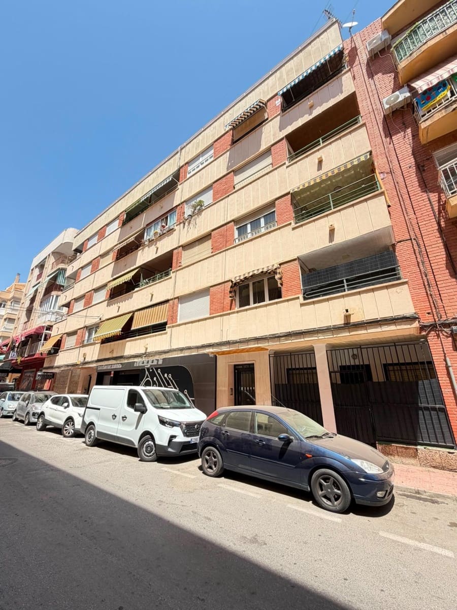 3 slaapkamer Appartement te koop in Torrevieja - € 183.900 (Ref: 10009130)
